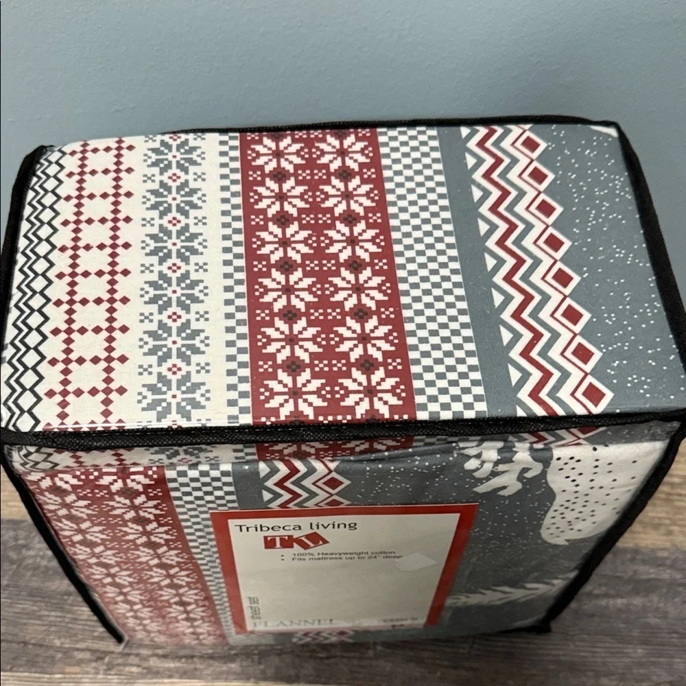 Holiday Flannel Sheet Set - Red and Gray